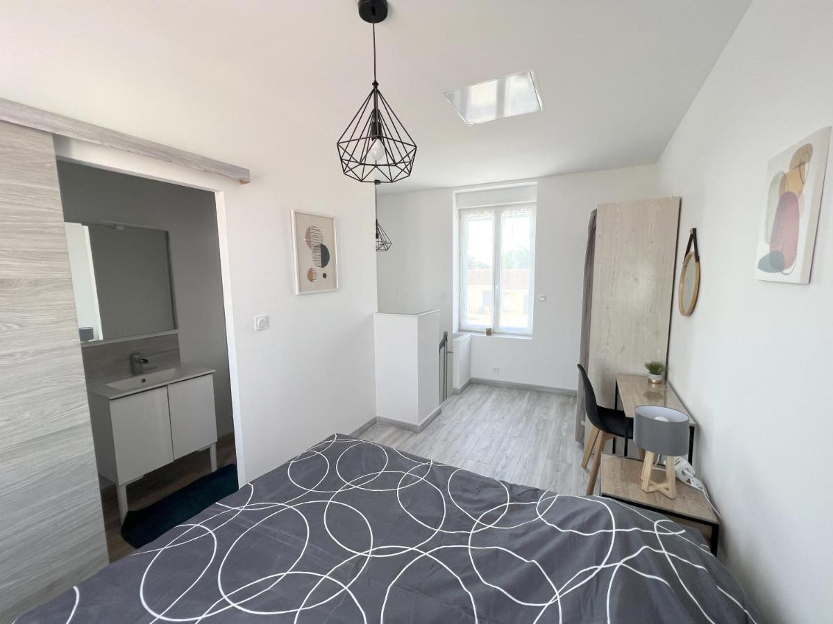 Le Gond-Pontouvre 180B - Duplex T2 Tout Confort - Wifi Netflix מראה חיצוני תמונה
