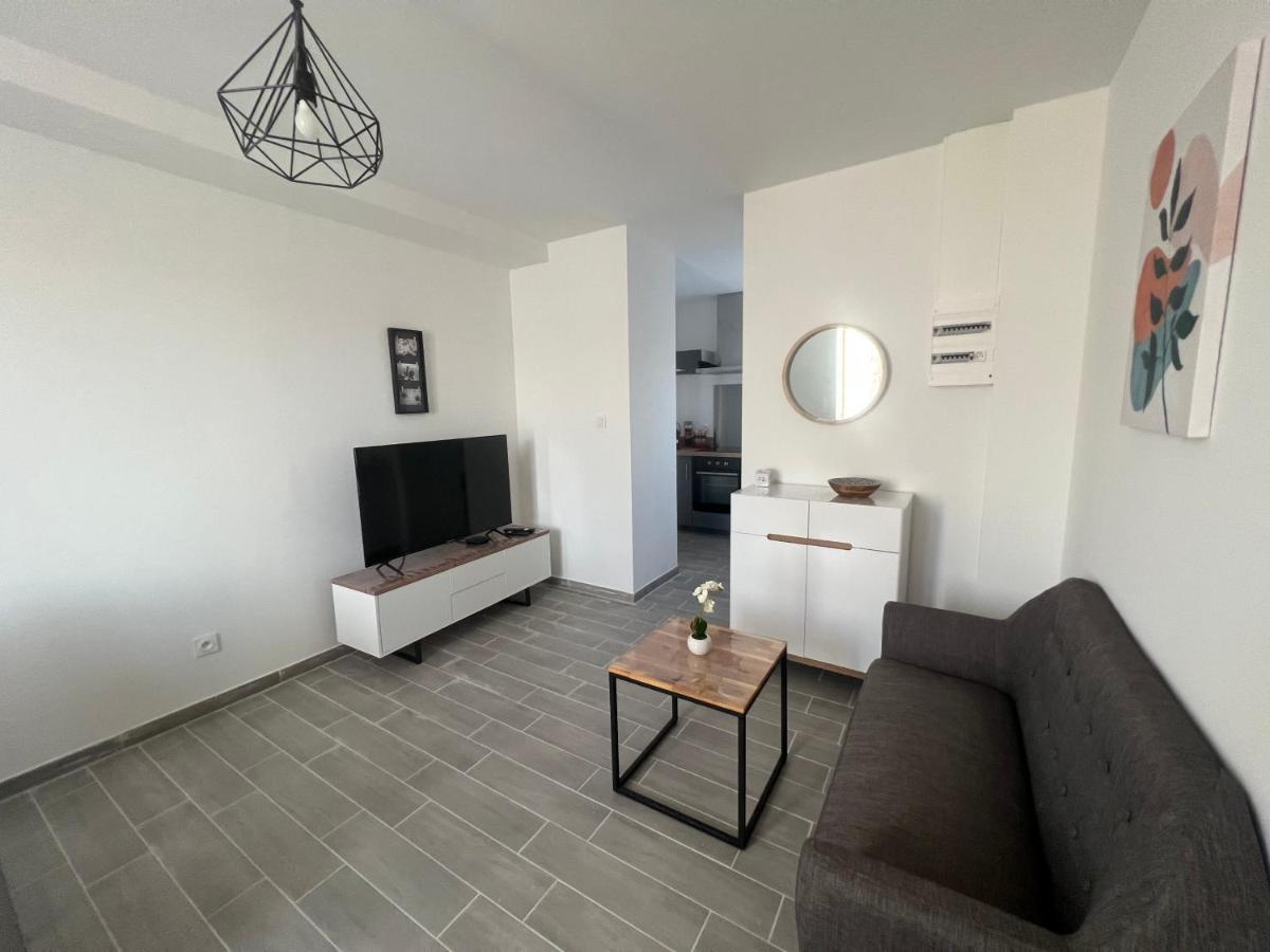 Le Gond-Pontouvre 180B - Duplex T2 Tout Confort - Wifi Netflix מראה חיצוני תמונה
